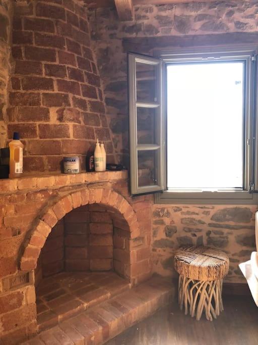 Lemon'S Cottage House, Volissos, Chios エクステリア 写真
